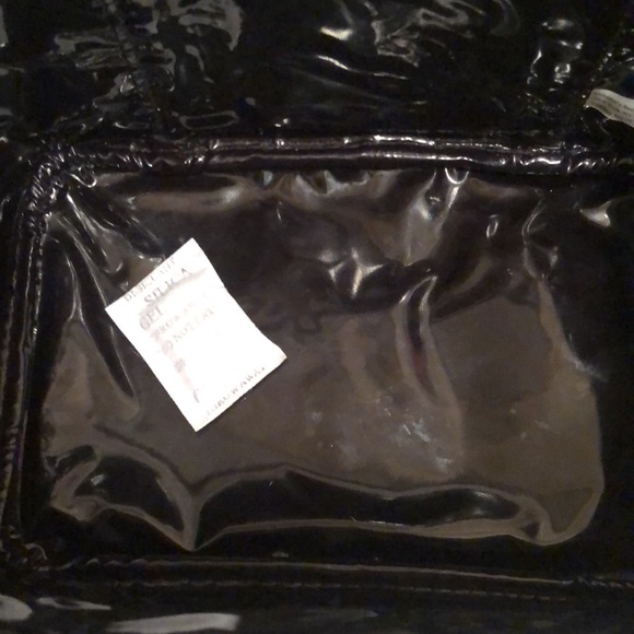 NWT Vintage PINK Victoria’s Secret Iconic PINK Dog Black & WhiteTrain Case. - Picture 13 of 16